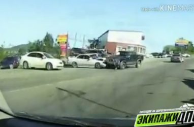 Момент лобового ДТП во Владивостоке попал на видео