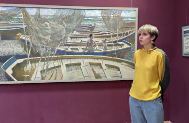 «Молодые и талантливые»: во Владивостоке открылась художественная выставка Светланы Фирюлиной