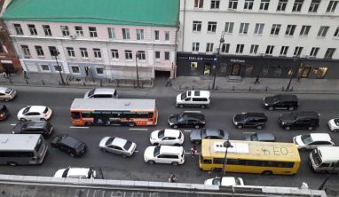 drom novye mashiny prodolzhayut dorozhat