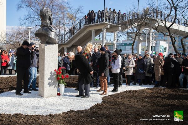 Открытие памятника Рихарду Зорге
