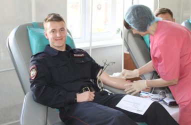 «Дорога жизни»: приморцы сдали более 50 литров крови