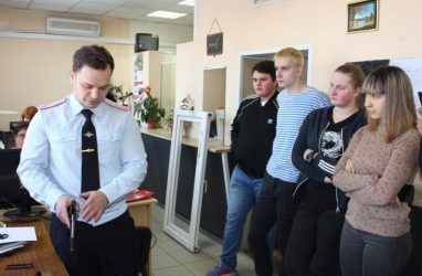 Студенты ВГУЭС познакомились с работой экспертов-криминалистов