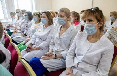 Студентов-медиков и ординаторов задействовали в работе по борьбе с коронавирусом в Приморье