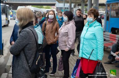 Масочный режим во Владивостоке: в городе начались рейды по автобусам — фото