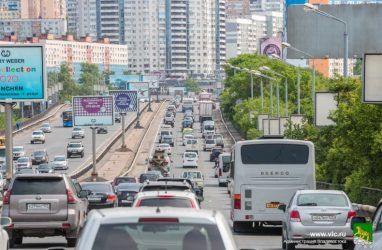 Ремонт одной из главных магистралей Владивостока проведут сразу два подрядчика
