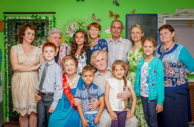 Семью из Приморья назвали одной из лучших в России
