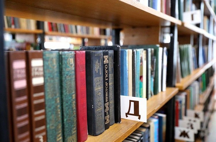 Библиотека, книги. Фото - Игорь Новиков (правительство Приморского края)