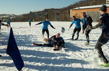 Регби на снегу: во Владивостоке морпехи боролись за кубок ТОФ