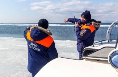 Около десяти человек вышли на тонкий лёд: приморцев предупреждают о ежегодной опасности