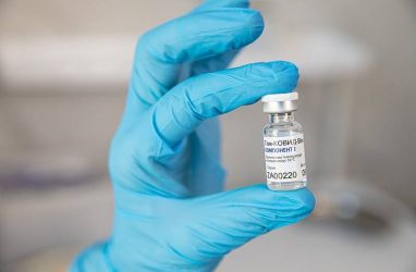 На острове Русский началась вакцинация от коронавируса