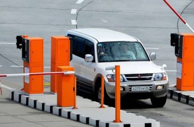 Придётся раскошелиться: в аэропорту Владивосток изменили условия пользования парковками