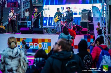 Во Владивостоке непогода нарушила планы организаторов фестиваля «В_город»
