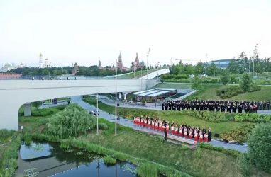 В Москве в День памяти и скорби состоялась акция на Парящем мосту
