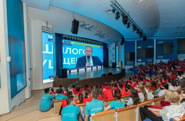 «История является стержнем»: Путин напомнил школьникам о важности знания этой науки