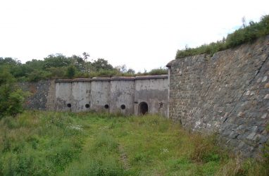 Объекты Владивостокской крепости на острове Елены и «Заре» передают в федеральную собственность