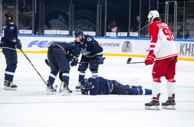 Хоккеисты «Тайфуна» и «Русских витязей» забили друг другу 10 голов