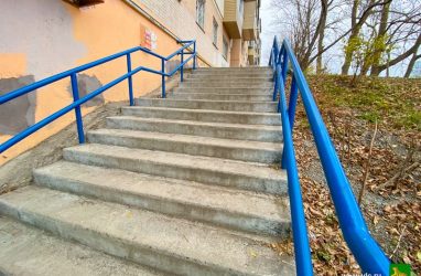 Во Владивостоке отремонтируют лестницу на улице Толстого за 3,5 млн рублей