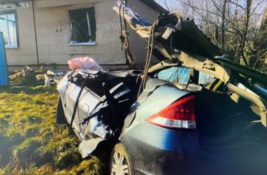 Таран дома на угнанной машине: двое подростков погибли в ДТП в Приморье
