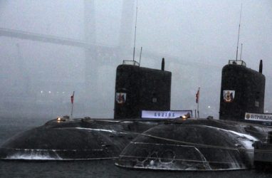 Новейшие подлодки и фрегат с «Калибрами» пришли во Владивосток