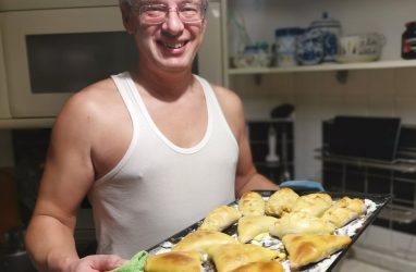 Мультимиллиардер из Владивостока показал свои пирожки