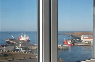 Игорь Фишелев: жизнь на Шикотане и история о том, как вороны стали частью его хроники