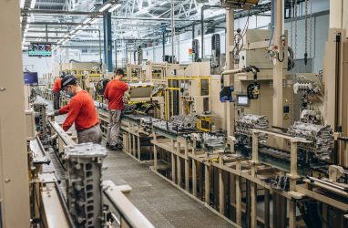 В Приморье с начала 2022 года спикировало производство автотранспортных средств и металлургическое производство