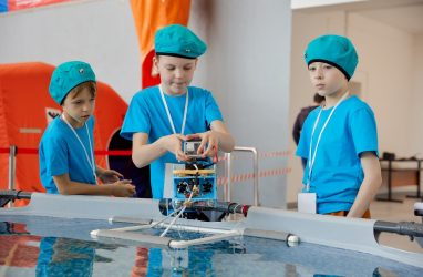 Во Владивостоке провели всероссийские соревнования по подводной робототехнике