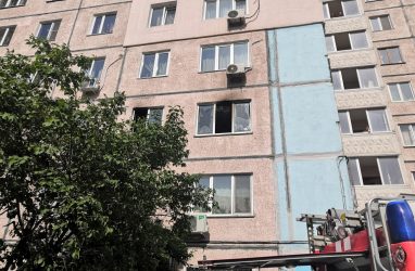 Во Владивостоке полыхала квартира в многоэтажке на Кирова