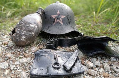 В Приморье поисковики находят останки погибших советских бойцов, считавшихся захороненными в могилах
