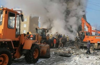 Число погибших при взрыве газа в пятиэтажке на Сахалине увеличилось