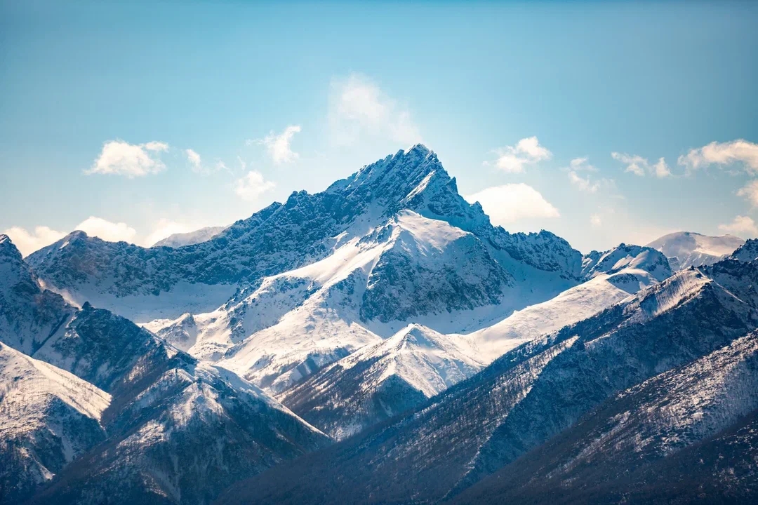 Величественные горы «позвоночника Земли» в объективе Андрея Михалова в Международный день гор!