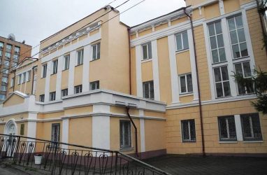 Во Владивостоке вновь обсуждали судьбу хореографической школы