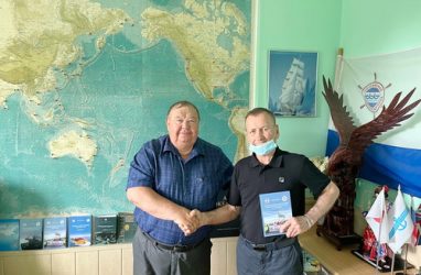 Застрявшие на четыре месяца в Пусане российские моряки добились положенных выплат