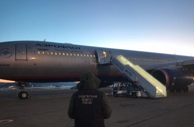 Самолёт, летевший из Владивостока в Москву, вынужденно сел в Иркутске