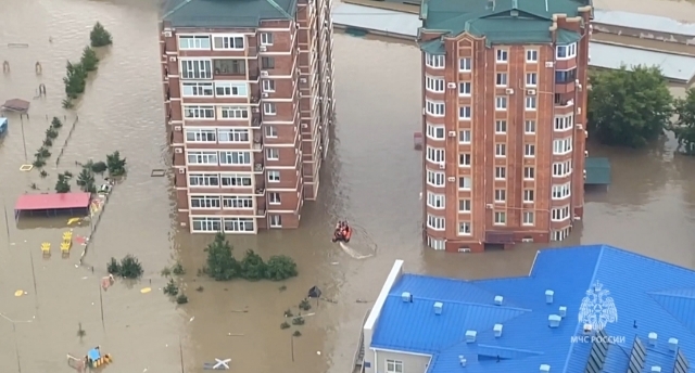Наводнение в Приморье. Появилось видео работы спасателей