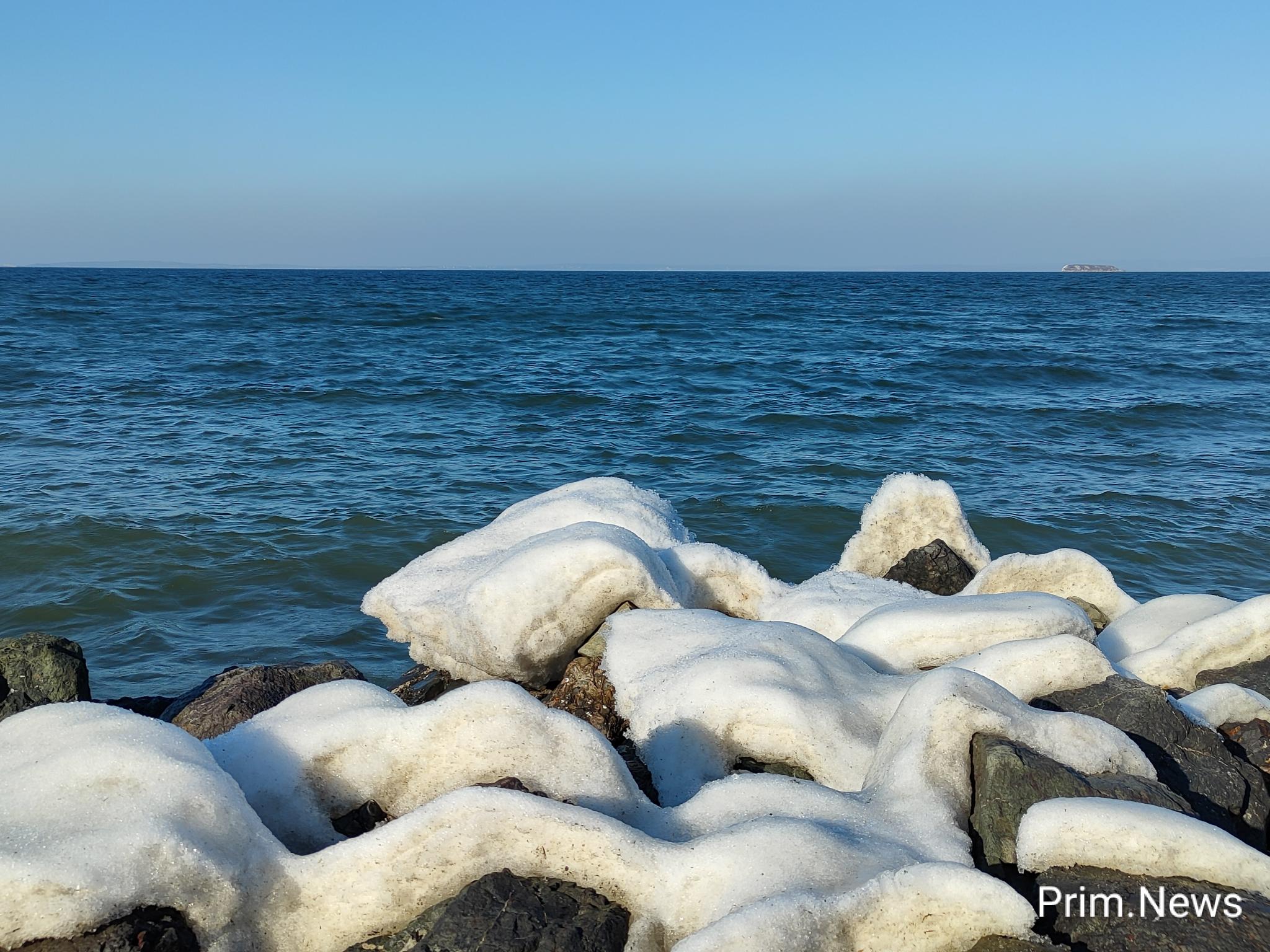 Возможен вынос льда в залив: МЧС предупредило приморцев об опасном явлении