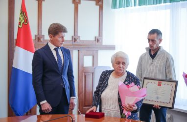 Медаль Героя России передали родственникам приморца Андрея Машаровского