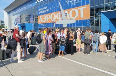 Туман стал одной из причин коллапса в аэропорту Владивосток 23 августа