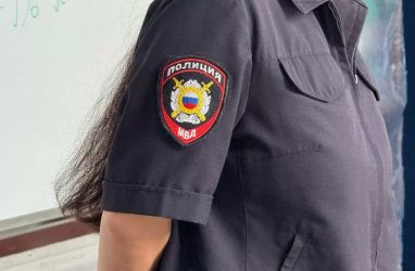 В Приморье полиция проверяет информацию о доставке алкоголя детям