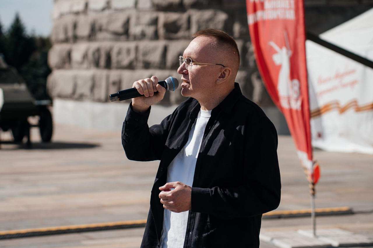 Миша Комаров