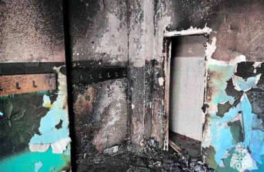 В 69-й школе Владивостока готовятся к ремонту после пожара