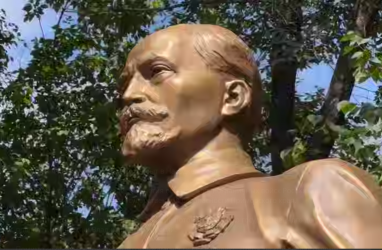 В приморской Находке открыли памятник Дзержинскому