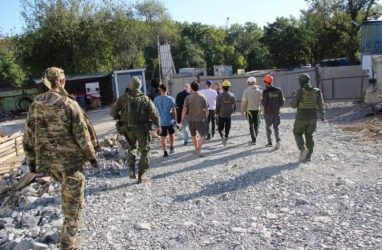 Ещё 10 нелегальных мигрантов выдворят из Приморья