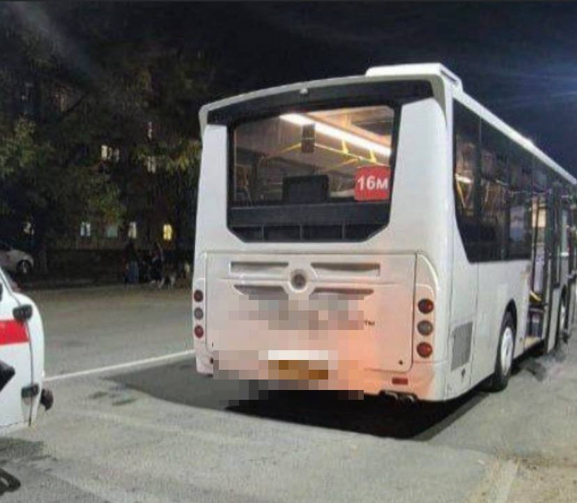 В приморском Артёме подростки распылили газ в автобусе