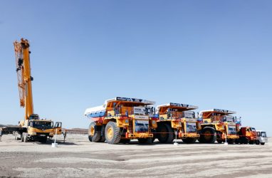 В честь известных шахтёров назвали новые «БелАЗы» в Приморье