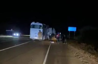 В Приморье в ДТП с зерновозом и туристическим автобусом пострадал один человек