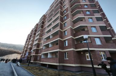 В Снеговой Пади Владивостока сдали ещё один дом для военнослужащих