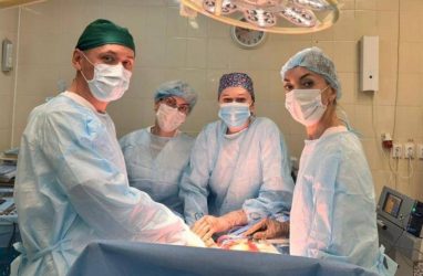 Во Владивостоке женщине удалили опухоль весом почти два килограмма