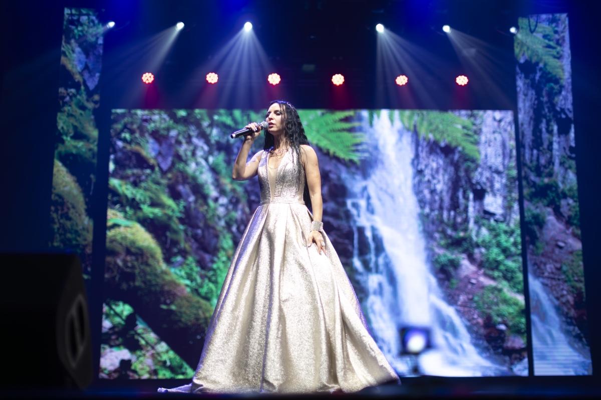 Ляля Алексакова и её команда устроили грандиозный концерт во Владивостоке