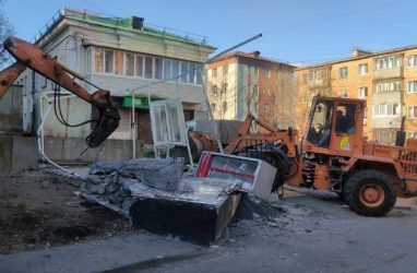 Суд обязал торговца демонтировать павильон на Некрасовской во Владивостоке